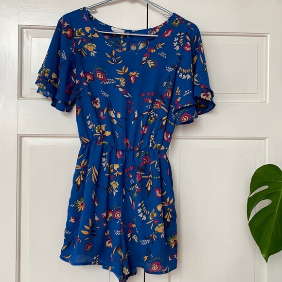 Sienna Sky Romper in Summer Blue Floral Print Small Bright Spring Shorts - Picture 2 of 7